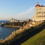 Biarritz , plage Côte des Basques, Beaurivage
